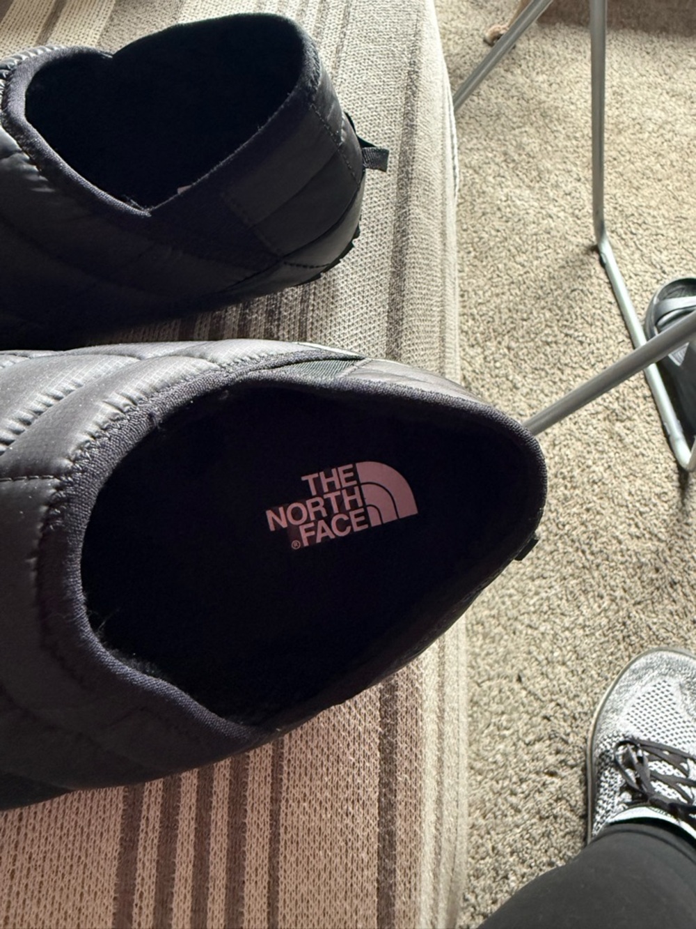 The North Face Quilted Slip-On Mule - Black - Picture 2 of 5